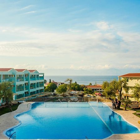 Robolla Beach Aparthotel Roda  Extérieur photo