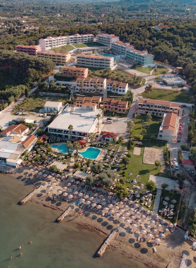 Robolla Beach Aparthotel Roda  Extérieur photo
