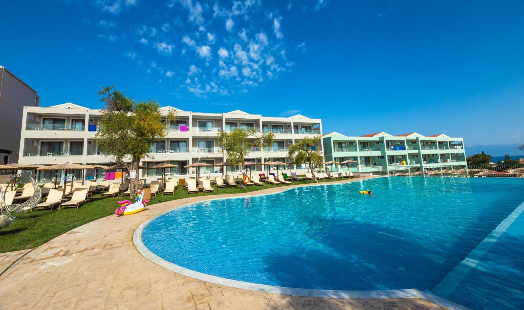 Robolla Beach Aparthotel Roda  Extérieur photo